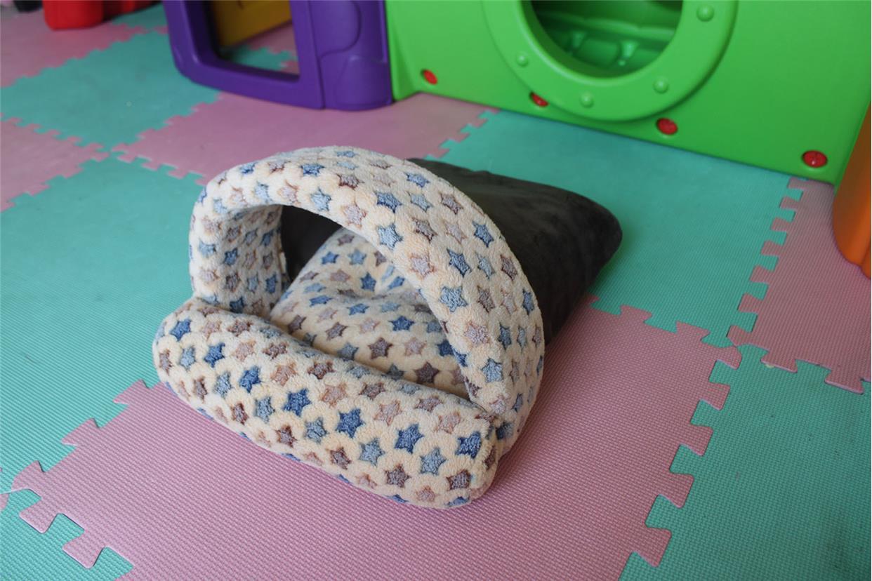 Cozy Half Round Dog Tent | Washable And Warm Dog House Light Brown Five Stars / L house