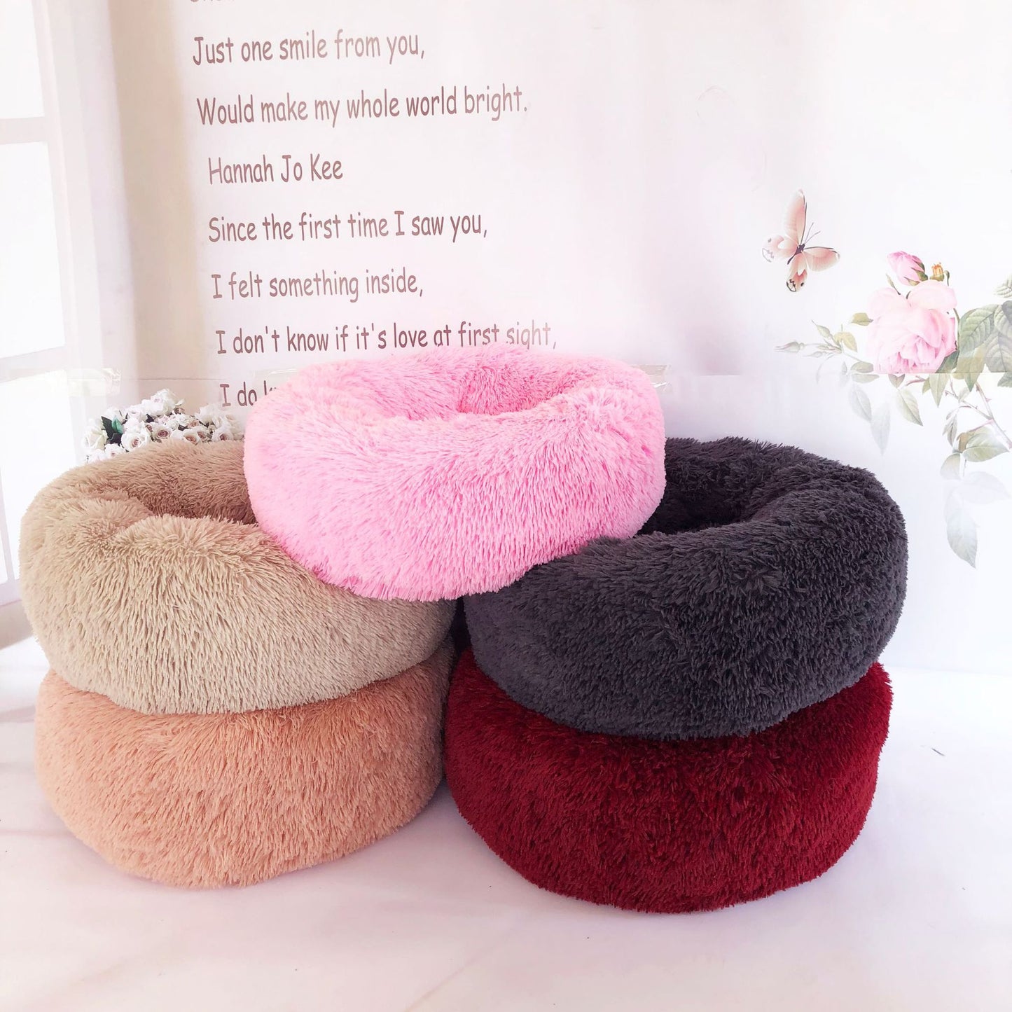 Calming Dog And Cat Bed | Anxiety Relief Round Plush Dog Bed with Luxury Vegan Fur beds
