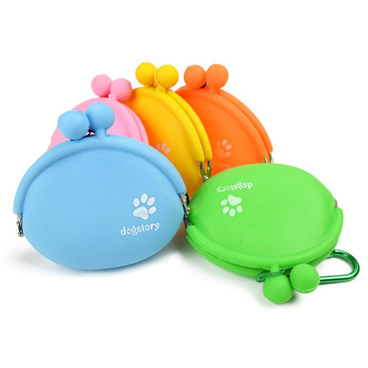 Portable Silicone Dog Treat Pouch | Clip-On Training Bag for Walks And Travel - travel